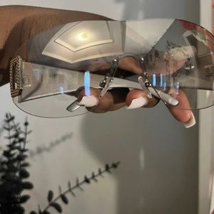 Metallic Shades 🌺